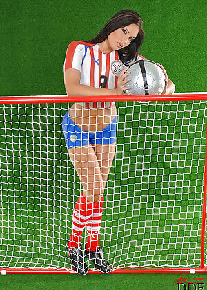 Naked brunette veronica