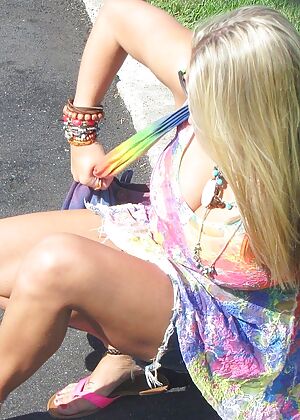 Hot sitting sitting