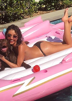 sarah hyland 