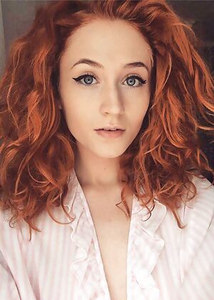 janet devlin 