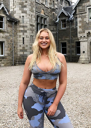 iskra lawrence 